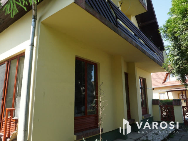 12 szobás apartman a Várfürdő közelében!