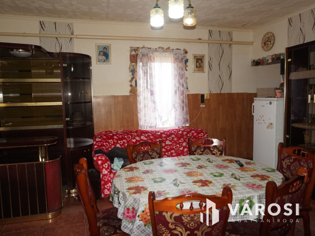 Tágas családi ház bomba áron!