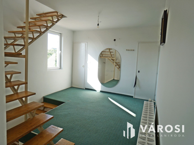 Központi több generációs családi ház a piac térnél