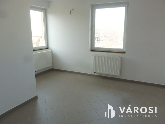 BYD közelében,több funkciós ingatlan kiadó!