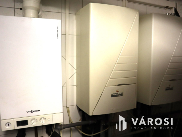 7 apartmanos üdülőház a Balaton partján