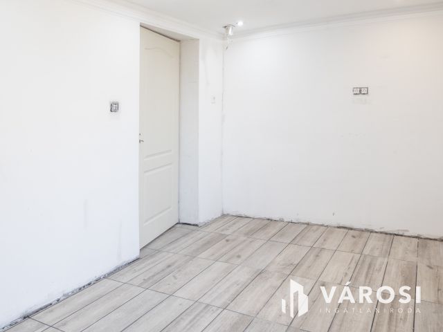 Két generációs 5 szobás családi ház Tápén