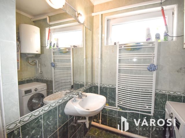 Családi ház Téten