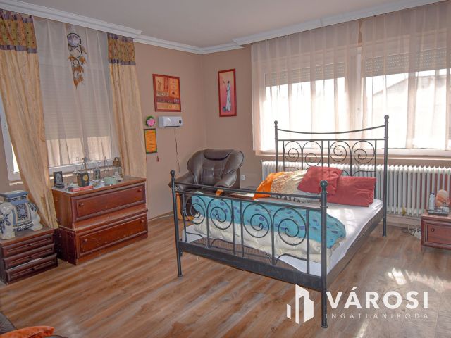 Családi ház Téten