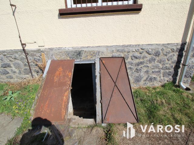 Eladó egy szintes 197 nm-es, összkomfortos családi ház!