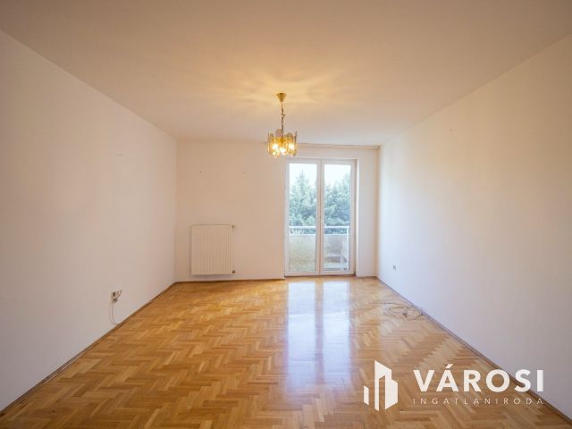 Kiváló lehetőség irodának, lakásnak Győr Baross híd lábánál