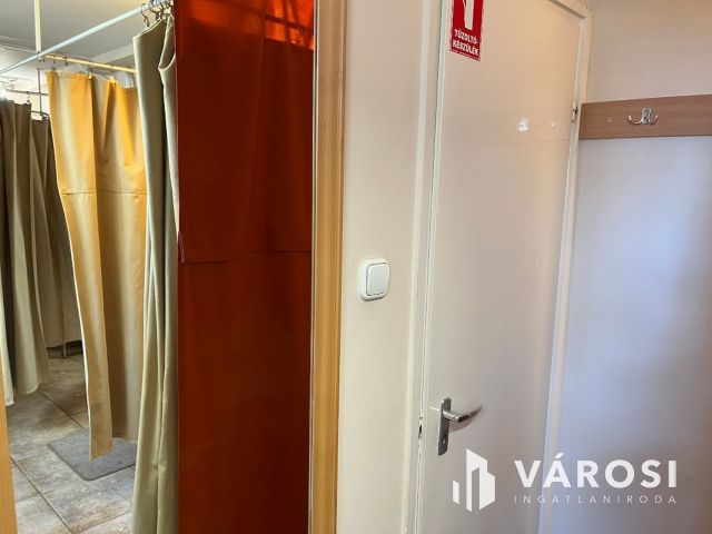 Figyelem!!! Belvárosi két lakás egyben, jó helyen eladó!