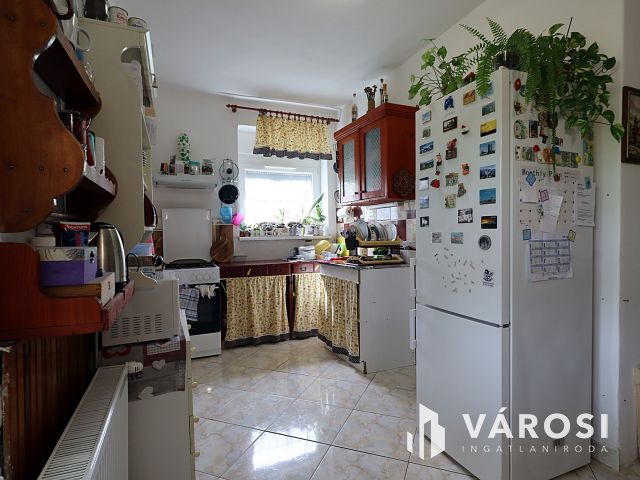 Recsk csendes utcájában részben felújított családi ház eladó