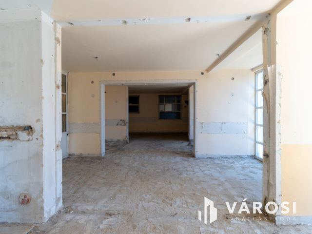 Kiváló befektetési lehetőség az Aranyparton