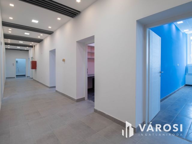 Fogászati rendelő (20 m2) Újbudán felszerelve, berendezve