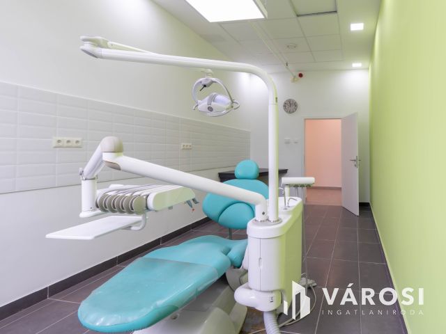 Fogászati rendelő (20 m2) Újbudán felszerelve, berendezve