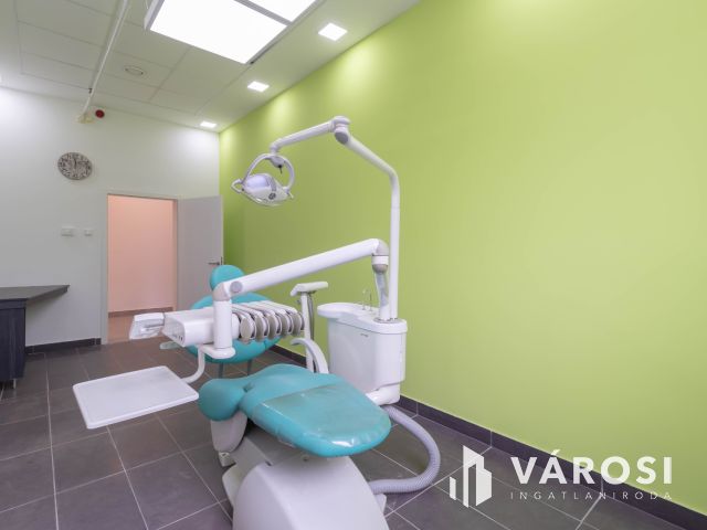 Fogászati rendelő (20 m2) Újbudán felszerelve, berendezve