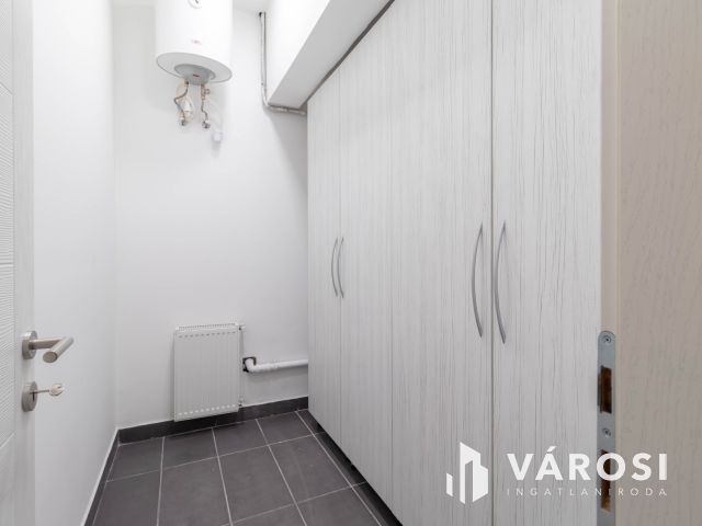 Kiadó 29 m2-es felszerelt, berendezett fogászati rendelő