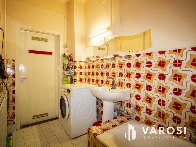 Otthon és vállalkozás a fürdő mellett-Füzesgyarmat