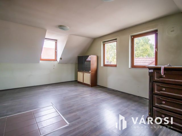 Két lakásos családi ház a Ráchegyen