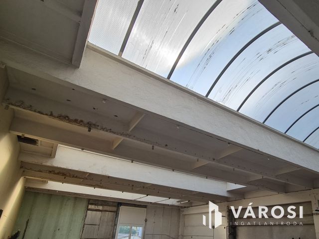 Kiadó 10 m2-es, fűtetlen raktárak minimum 6 hónapra