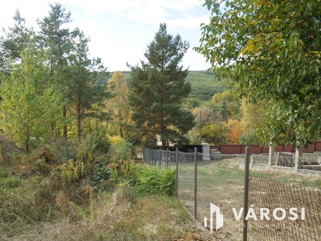 Örök panorámás üdülő övezeti telek eladó