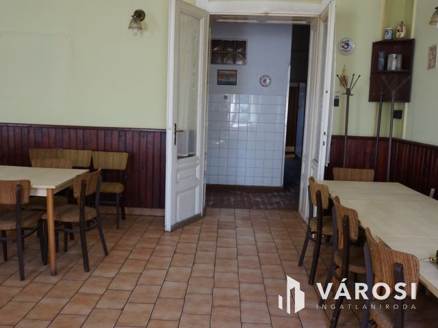 Tágas családi ház kiváló helyen Vásárhelyen