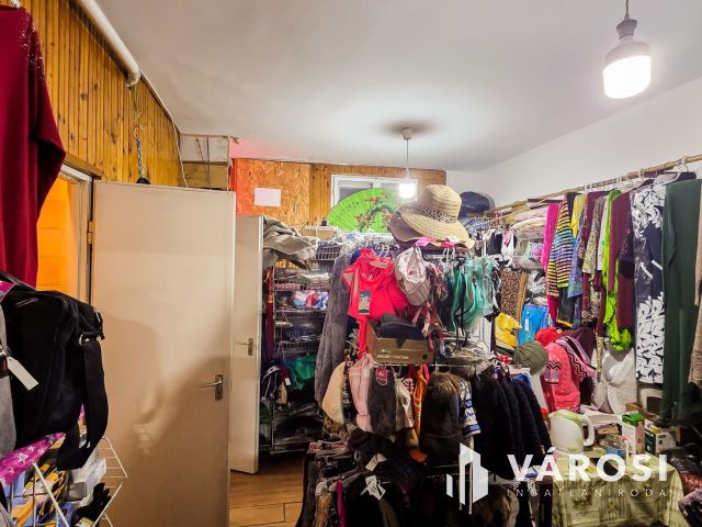 Eladó jó hozamú üzlethelyiség Óbudán