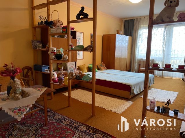 Erkélyes lakás eladó Békésen