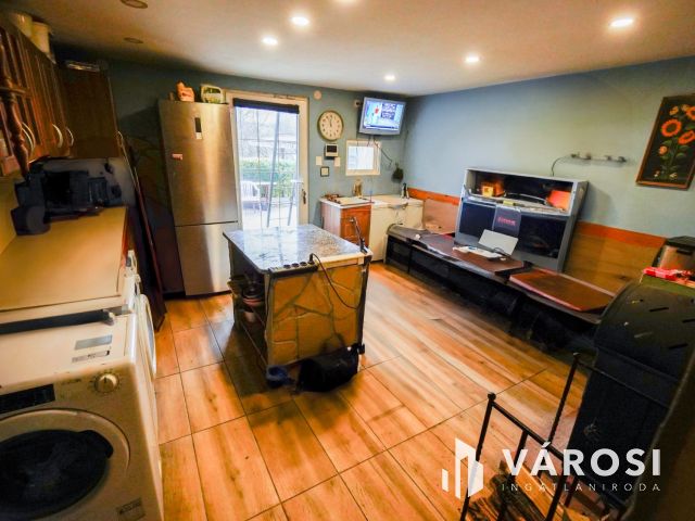 Vácon családi ház a tavak közelében!