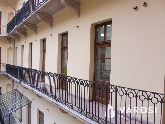 Újgenerációs iroda,kompromisszumok nélkül,top panorámával.