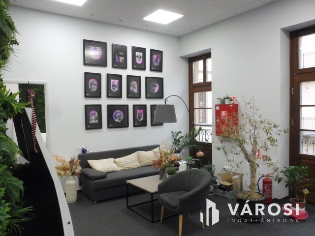 Újgenerációs iroda,kompromisszumok nélkül,top panorámával.