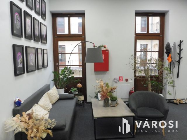 Újgenerációs iroda,kompromisszumok nélkül,top panorámával.