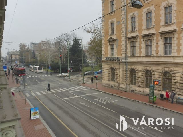 Újgenerációs iroda,kompromisszumok nélkül,top panorámával.