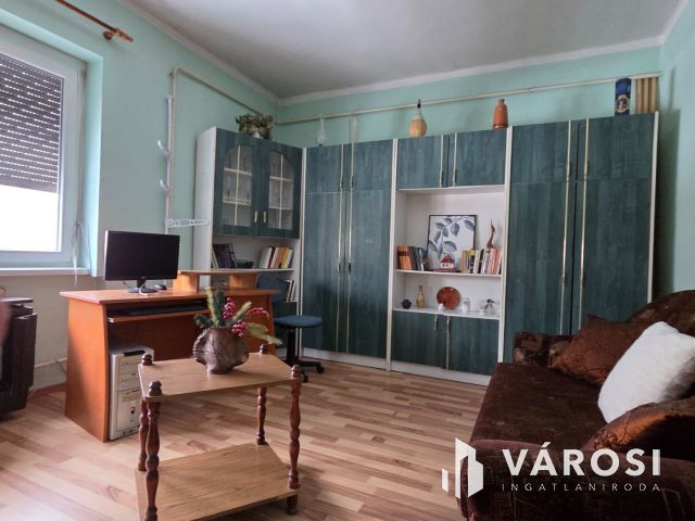 Kitűnő helyen, kétszobás, otthonos lakás