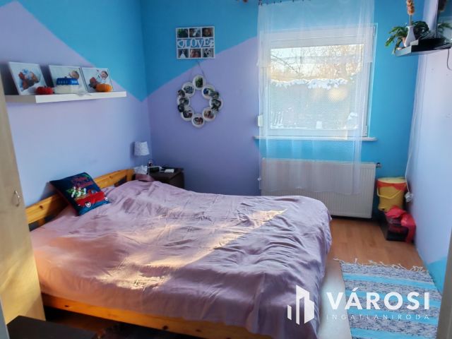 Jó elrendezésű családi ház eladó!