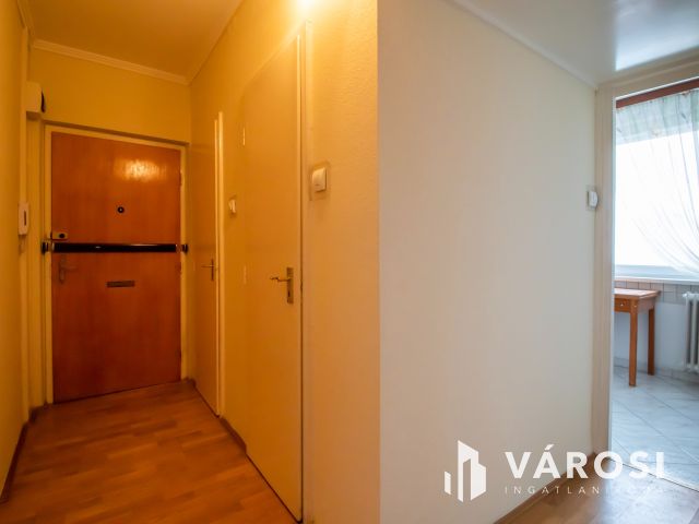 Belvárosi, jó helyen levő nagy lakás