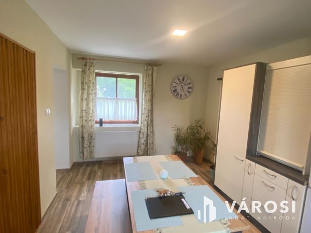 Felújított sorházi lakás Gicen