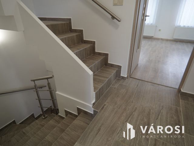 Minőségi, igényesen felújított Sorházi lakás!