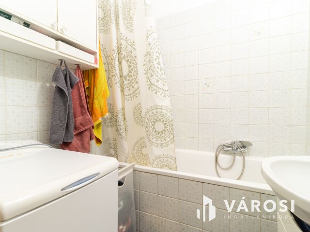 Eladó 2+1 félszobás lakás Óbudán