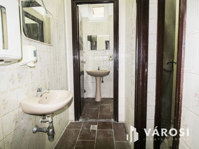 Földszinti társasházi lakás