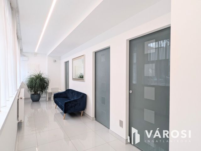 Abszolút belvárosi szépségszalon-üzlethelyiség