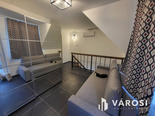 Kiváló, újszerű napelemes ikerfél Széplakon eladó