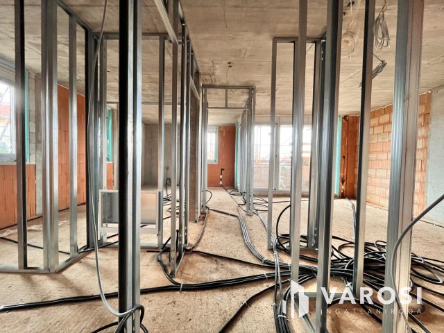 Prémium tetőteraszos lakás – tökéletes panoráma és komfort