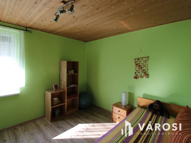 Rezsi évente 90 ezer? Ez a ház tudja!