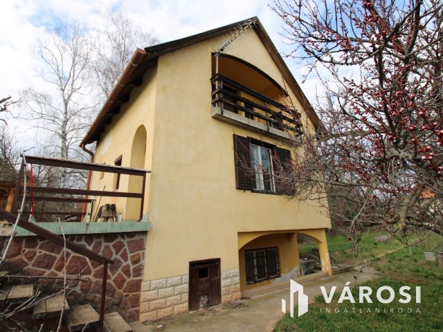 Panorámás kisház Felsőörs Kishegyen