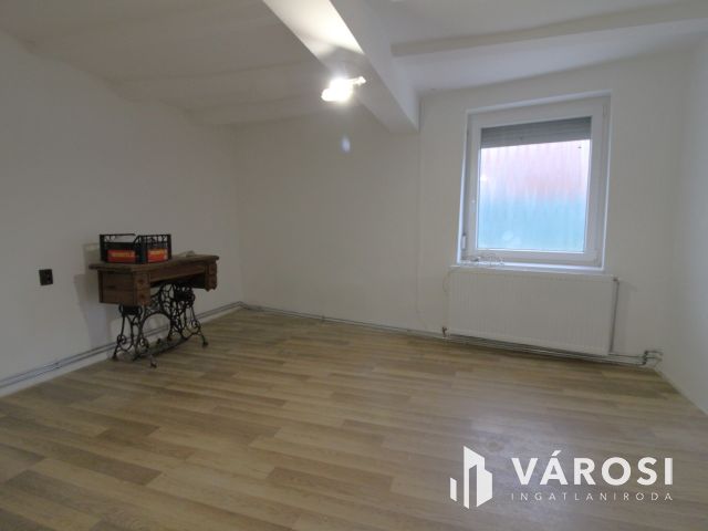 Azonnal költözhető, felújított otthon