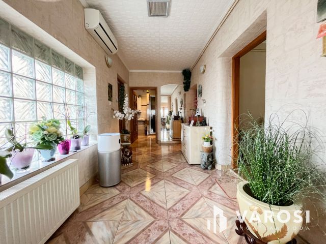 Panorámás kilátás bővítési lehetőséggel Ürömön!