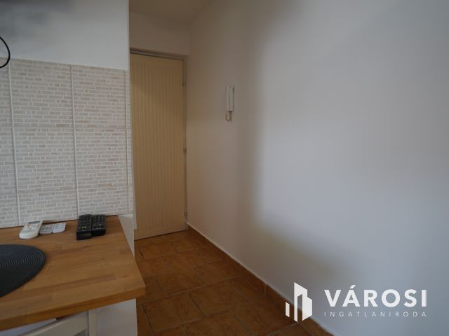 Belvárosi kiadó garzon lakás!