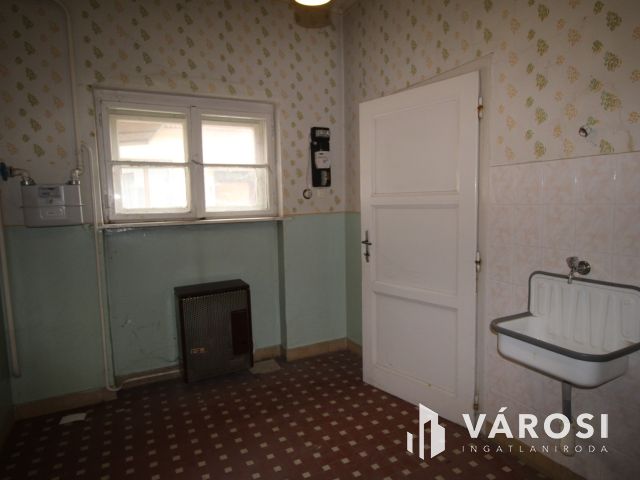 Jó elrendezésű ház a belvároshoz közel, Szombathelyen